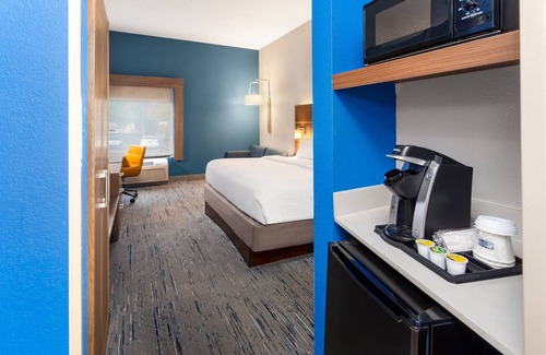 New Albany Hotel | Holiday Inn Express New Albany - Louisville NW by IHG