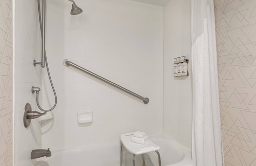 Painted Post Hotel | Comfortable Getaway at Holiday Inn Express Painted Post