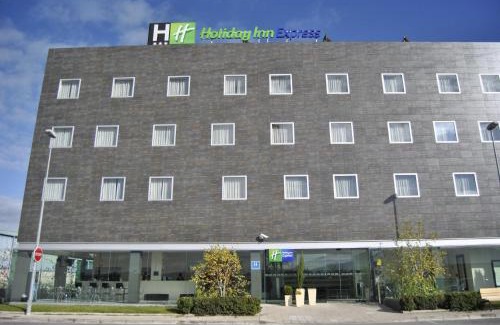 Pamplona Hotel | Top-Rated Holiday Inn Express Pamplona for Family Stays