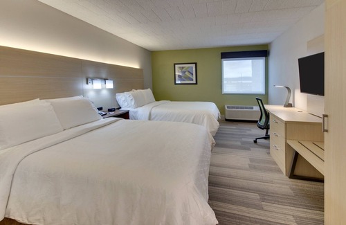 Pittston Hotel | Comfortable Stay at Holiday Inn Express Pittston - Scranton Airport