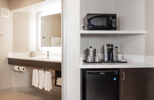 Prescott Hotel | Top-Rated Holiday Inn Express Prescott: Family-Friendly Amenities