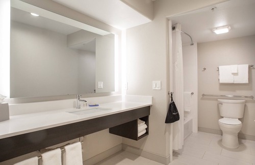 Prescott Hotel | Top-Rated Holiday Inn Express Prescott: Family-Friendly Amenities