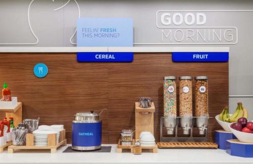 Sandston Hotel | Comfort and Convenience at Holiday Inn Express Richmond Airport