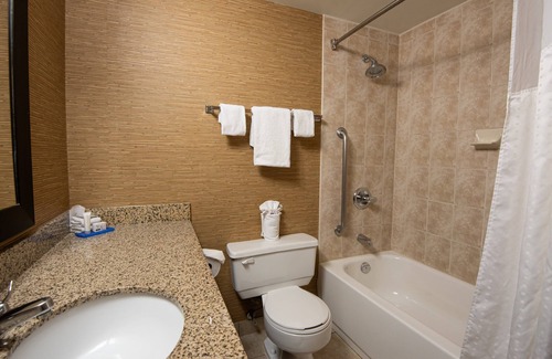 Chatham-Kent Hotel | Explore Holiday Inn Express & Suites Chatham South Today!