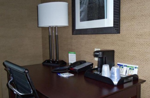 Caddo Valley Hotel | Discover Holiday Inn Express & Suites Arkadelphia with Pool