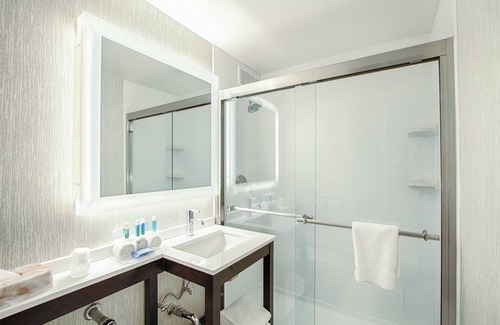 Cortez Hill Hotel | Discover Holiday Inn Express San Diego Downtown: Family-Friendly Stay