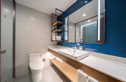 Minhang Hotel | Relax at Holiday Inn Express Shanghai Pujiang Lianhang Road