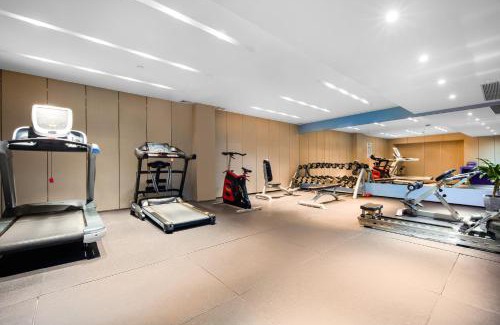 Luohu Hotel | Comfortable Stay at Holiday Inn Express Shenzhen Dongmen