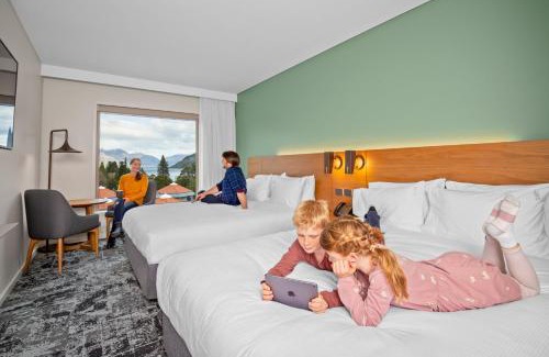 Queenstown City Centre Hotel | Relaxing Stay at Holiday Inn Express & Suites Queenstown