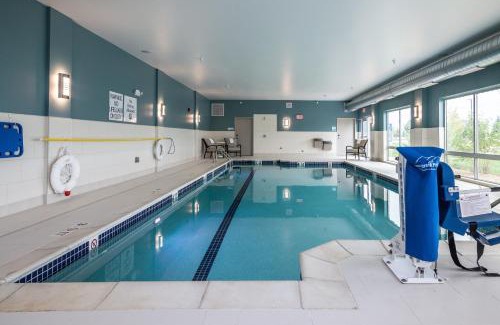 Allen Park Hotel | Explore Holiday Inn Express & Suites in Allen Park, MI