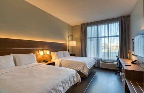 Wilmore Hotel | Top-Rated Holiday Inn Express & Suites in Charlotte, NC