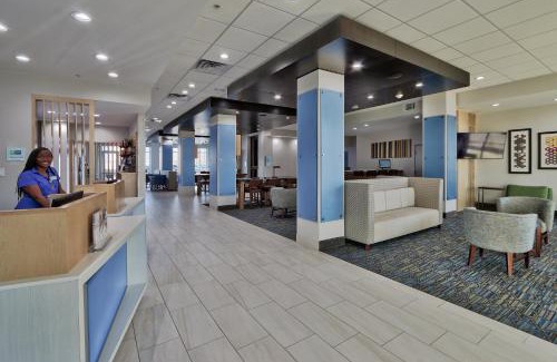 Northeast Houston Hotel | Discover Holiday Inn Express & Suites - Houston East's Best Amenities