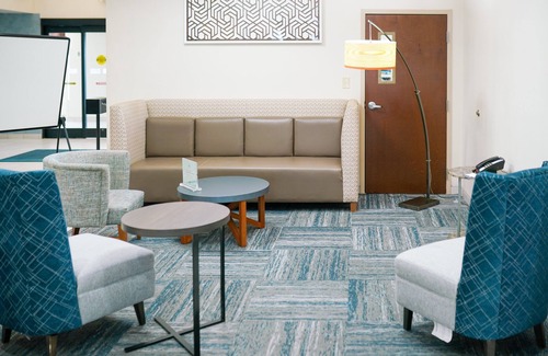 South View Hotel | Comfortable Stay at Holiday Inn Express Hope Mills-Fayetteville