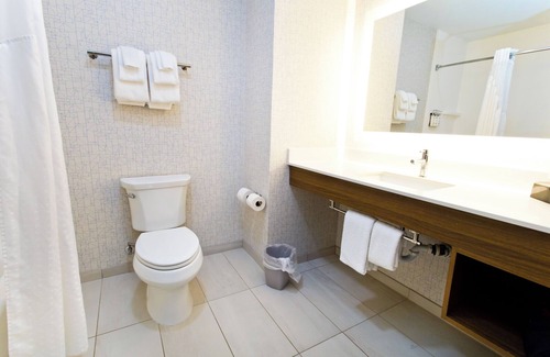 Arden-Arcade Hotel | Explore Holiday Inn Express & Suites Sacramento NE Cal Expo