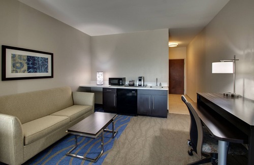 Strasburg Hotel | Exceptional Holiday Inn Express & Suites Lancaster East