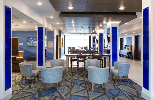 Wentzville Hotel | Discover Holiday Inn Express & Suites in Wentzville, MO