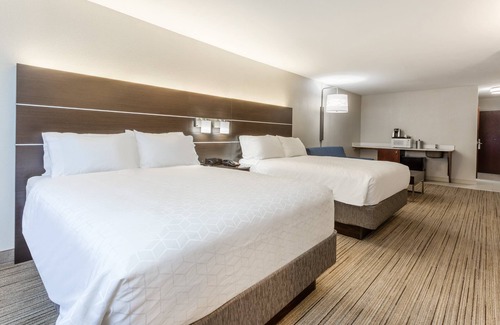 White Haven Hotel | Comfortable Stay at Holiday Inn Express & Suites Poconos