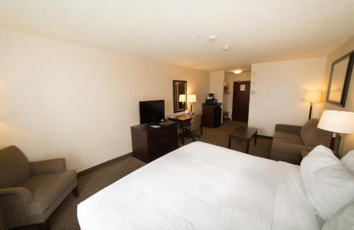 Whitecourt Hotel | Comfort & Convenience at Holiday Inn Express Whitecourt