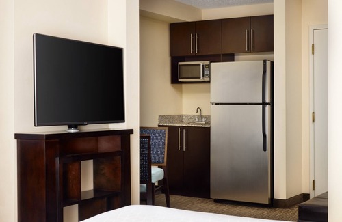 Alpharetta Hotel | Comfortable Stay at Holiday Inn Express & Suites Alpharetta