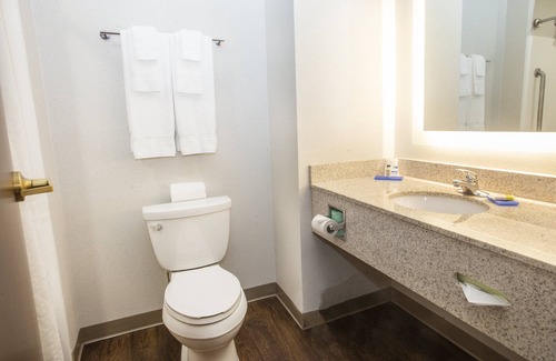 Bethlehem Hotel | Experience Holiday Inn Express Bethlehem Airport - Guest Rated 8.8