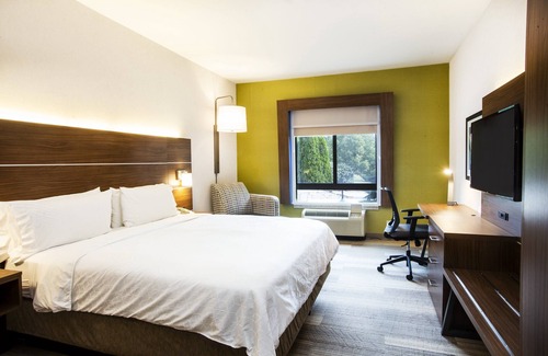 Bethlehem Hotel | Experience Holiday Inn Express Bethlehem Airport - Guest Rated 8.8