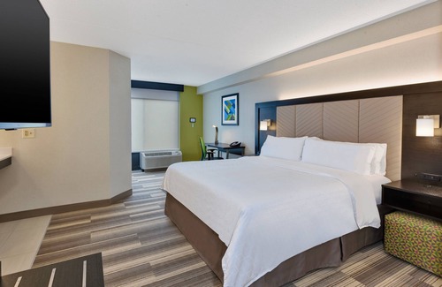 Hethwood - Prices Fork Hotel | Guest Rated 9.2: Holiday Inn Express & Suites Blacksburg