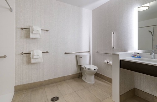 Carlisle Hotel | Top-Rated Holiday Inn Express & Suites Carlisle I-81 Getaway