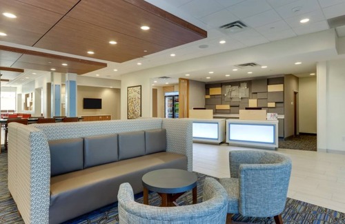 Clemmons Hotel | Guest Rated 9.6: Holiday Inn Express & Suites Clemmons
