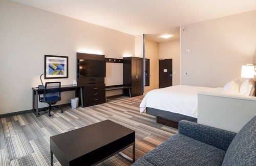 Franklin Hotel | Top-Rated Holiday Inn Express & Suites Franklin Awaits You