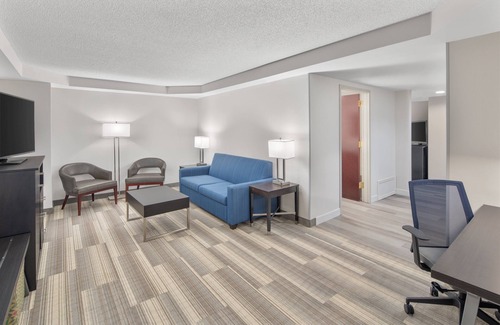 Greenville - Spartanburg Hotel | Top-Rated Holiday Inn Express Hotel & Suites Greenville