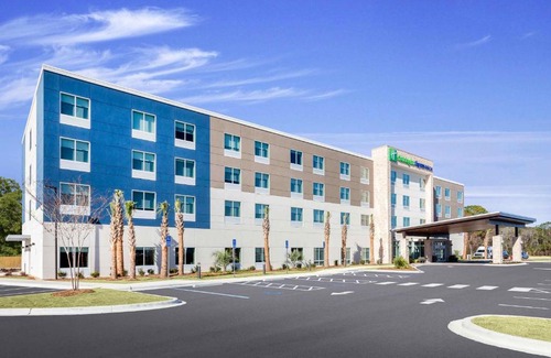 Niceville Hotel | Discover Holiday Inn Express & Suites Niceville with Ocean Views