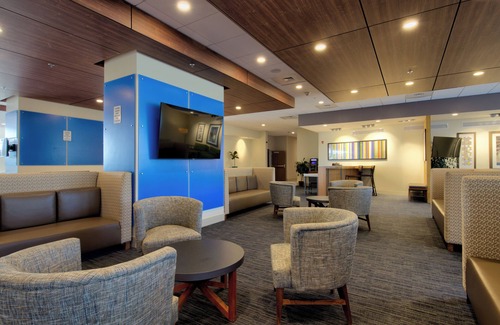 Onalaska Hotel | Explore Holiday Inn Express & Suites Onalaska - Top Rated Stay