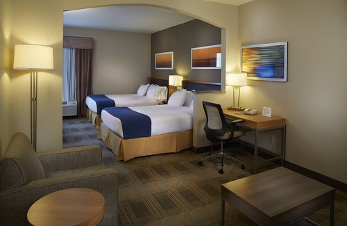 Orangeburg Hotel | Comfortable Stay at Holiday Inn Express & Suites Orangeburg