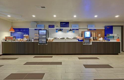 Round Rock Hotel | Welcoming Holiday Inn Express & Suites in Austin - Round Rock