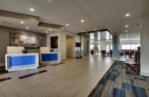 Strasburg Hotel | Comfortable Stay at Holiday Inn Express & Suites Lancaster East