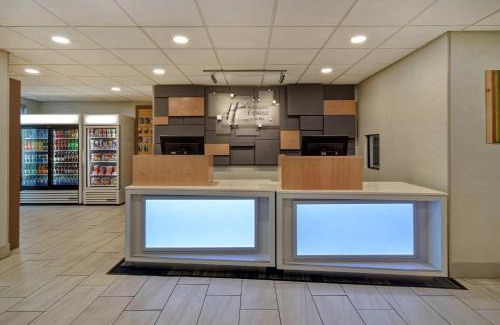 East Texas Hotel | Convenient Stay at Holiday Inn Express & Suites Allentown