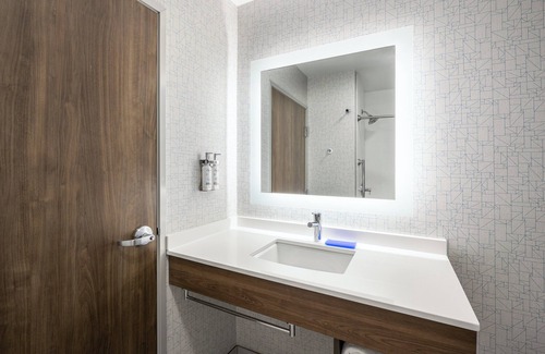 Gilbert Hotel | Top-Rated Holiday Inn Express & Suites Phoenix East - Gilbert