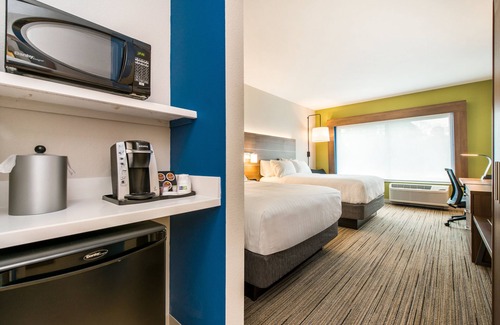 LaGrange Hotel | Discover Holiday Inn Express & Suites Lagrange I-85