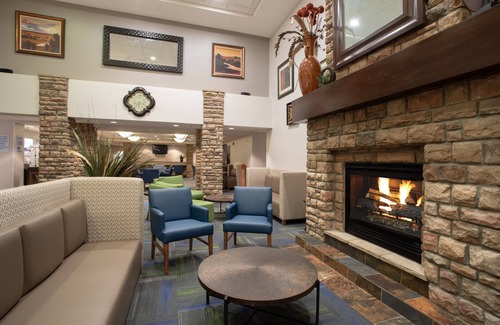 Ken Caryl Hotel | Top-Rated Holiday Inn Express & Suites in Littleton, CO