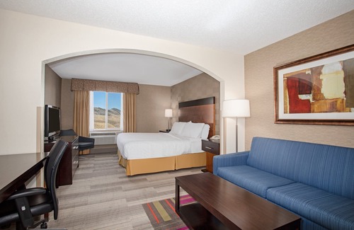 Ken Caryl Hotel | Top-Rated Holiday Inn Express & Suites in Littleton, CO