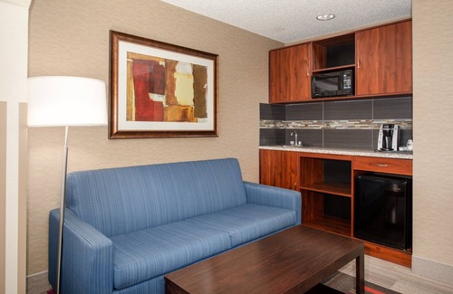 Ken Caryl Hotel | Top-Rated Holiday Inn Express & Suites in Littleton, CO