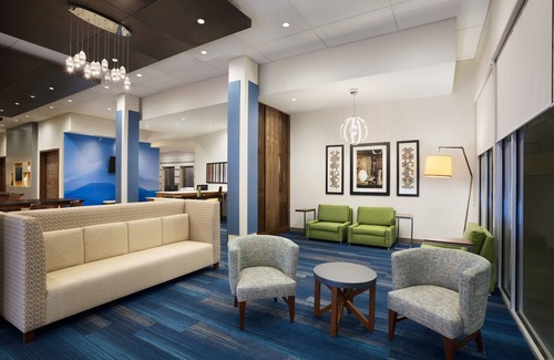 McAllen Hotel | Discover Holiday Inn Express & Suites McAllen - Medical Center Area