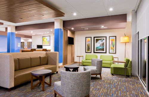 Prosser Hotel | Top-Rated Holiday Inn Express & Suites Prosser Wine Getaway