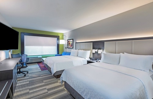 Purcell Hotel | Comfortable Holiday Inn Express & Suites Purcell: Guest Rated 9.6