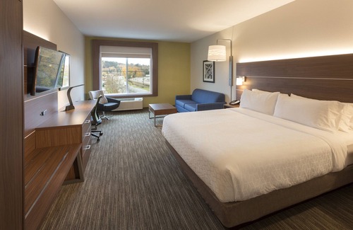 Southcenter Hotel | Top-Rated Holiday Inn Express & Suites in Tukwila, WA