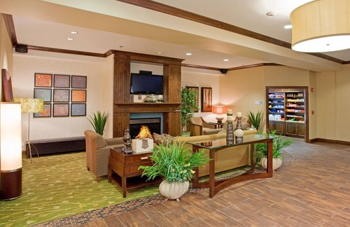 North Logan Hotel | Top-Rated Holiday Inn Express & Suites Logan with Pool & Spa