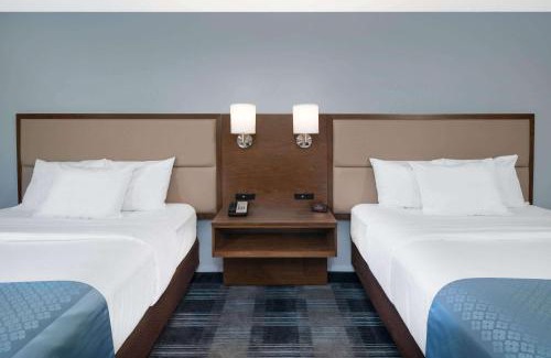 College Park Hotel | Experience Comfort at Holiday Inn Express & Suites Mobile