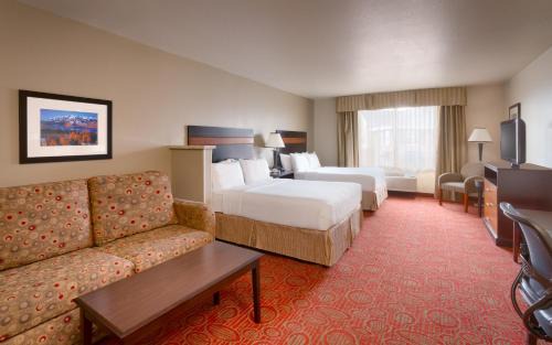 Sunset Heights Hotel | Top-Rated Holiday Inn Express Orem-North Provo Awaits You