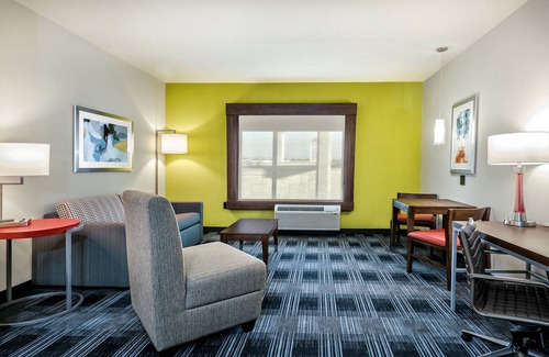 McNeil Hotel | Discover Holiday Inn Express & Suites Round Rock South