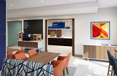 Benson Hotel | Relax at Holiday Inn Express & Suites Benson with Oceanfront Views